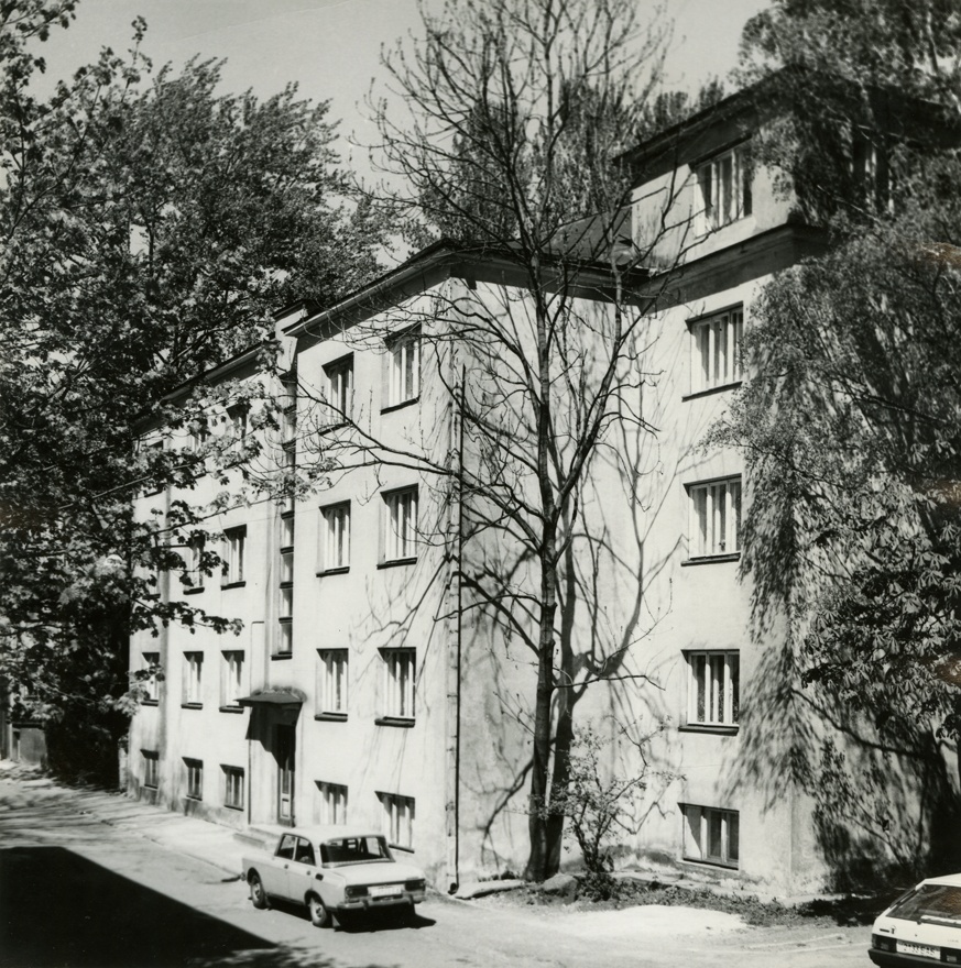 Korterelamu Tallinnas Kapi 5, vaade hoonele. Arhitekt Karl Tarvas