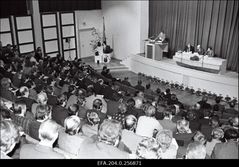 Põllumajandustöötajate nõupidamisel Haljalas.