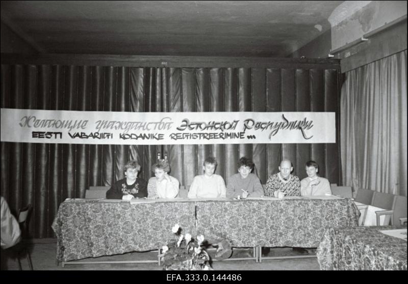 Kodanike registreerimise komisjon Eesti Kongressi valimistel Tapal.