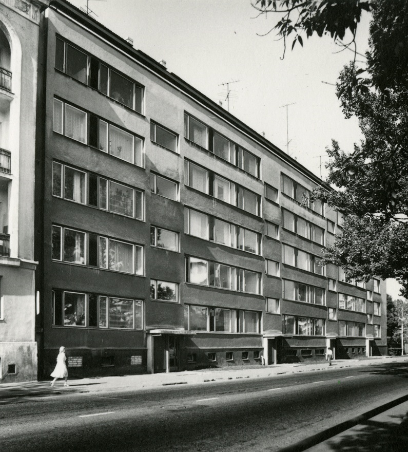 Korterelamu Tallinnas, hoone vaade. Arhitekt Udo Ivask