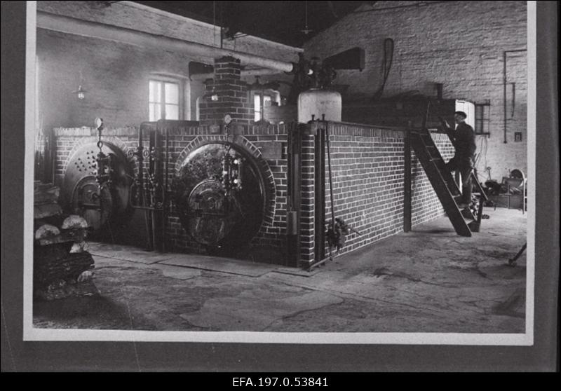 Tartu linna tapamaja aurukatelde ruum.