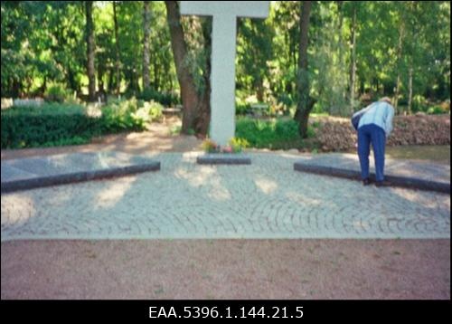 II maailmasõjas hukkunud saksa sõdurite mälestusmärk Tartu Pauluse kalmistul