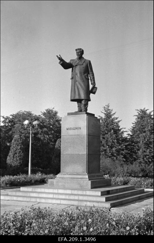 M. Kalinini ausammas.