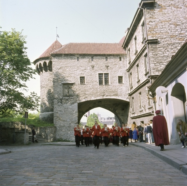 Tallinn. Suurtükitorn Paks Margareeta ja Suur Rannavärav.