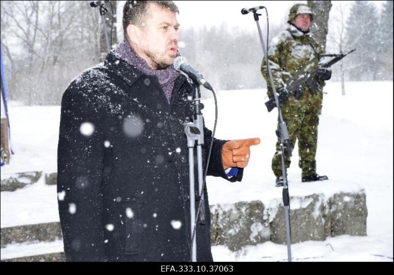 Austuse avaldamine president Konstantin Pätsile Tahkuranna ausamba juures. Sõnavõtuga esineb justiitsminister Urmas Reinsalu.