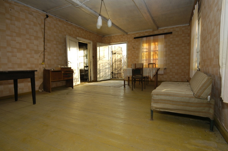 Vaade Parmatooma talu tahatuppa.