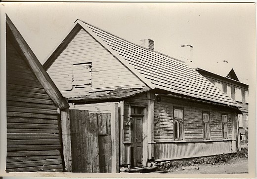 foto, maja Paides Järvekülgi tänaval 1957.a.