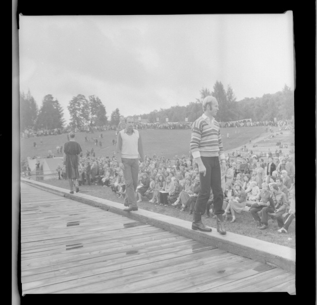 Tartu laat ’81, moedemonstratsioon