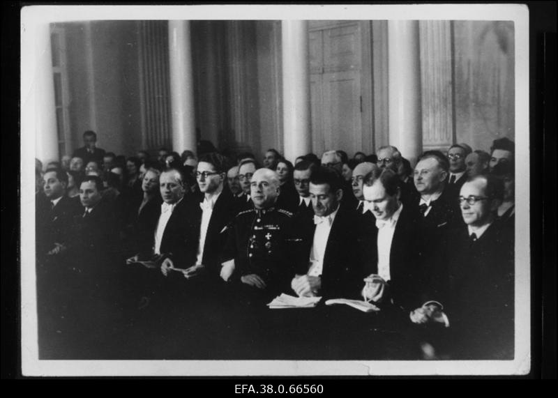 Õpetatud Eesti Seltsi 100. aastapäeva juubeliaktus Ülikooli aulas.