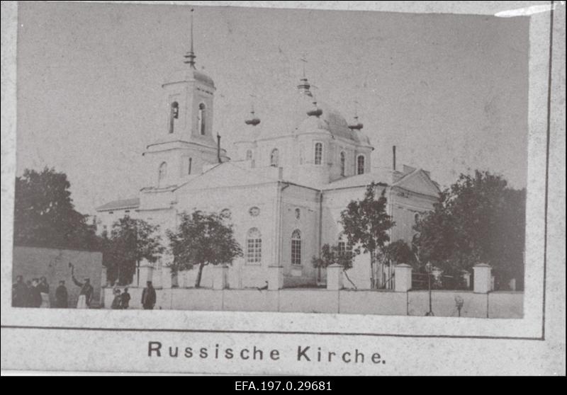 Uspenski  kirik.