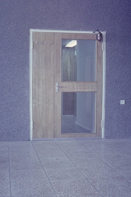 Uus Raadiomaja Tallinnas, uks koridoris. Arhitektid Jüri Jaama, Ado Eigi  similar photo