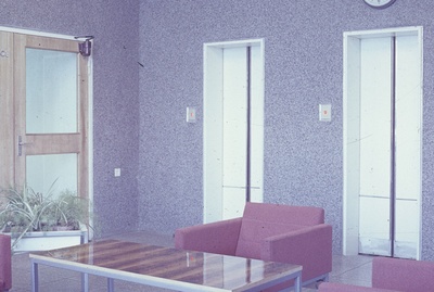 Uus Raadiomaja Tallinnas, liftihall. Arhitektid Jüri Jaama, Ado Eigi  similar photo