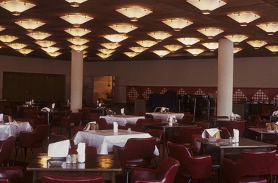 Hotell Kungla Tallinnas (lammutatud), vaade restoranile. Arhitektid Ilmar Puumets, Herbert Rüütlane; ühiskondlikud interjöörid ARS (Maia Laul jt)  similar photo