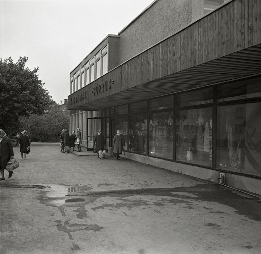 Kaubamaja Sõprus Tapal, vaade. Arhitekt Rein Heiduk