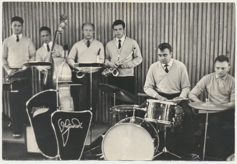 foto restoran Viljandi Tartu tn 11, orkester u 1965