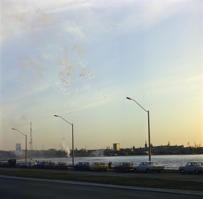 Pirita teel ilutulestik.  similar photo