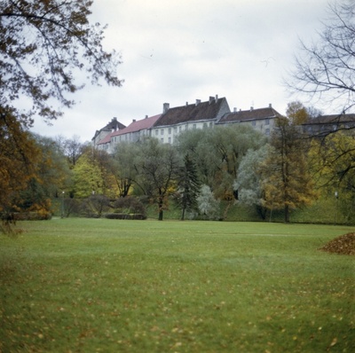 Tallinn, Šnelli park.  similar photo