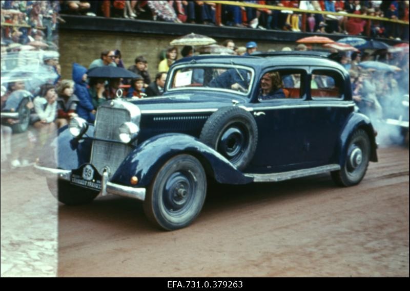 Eesti NSV ühing "Autom" vanasõidukite klubi "Unic" vanasõidukite üritus "Retk 78"  Mercedes-Benz 230 (väljalaskeaasta 1936)