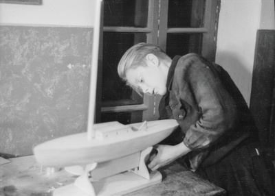 Rakvere Pioneerimaja tehnikaring  similar photo