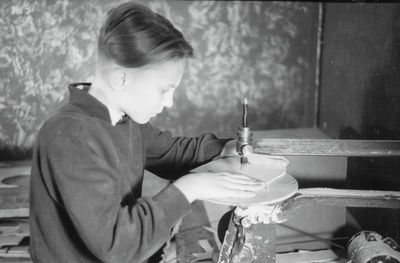 Rakvere Pioneerimaja tehnikaring  similar photo