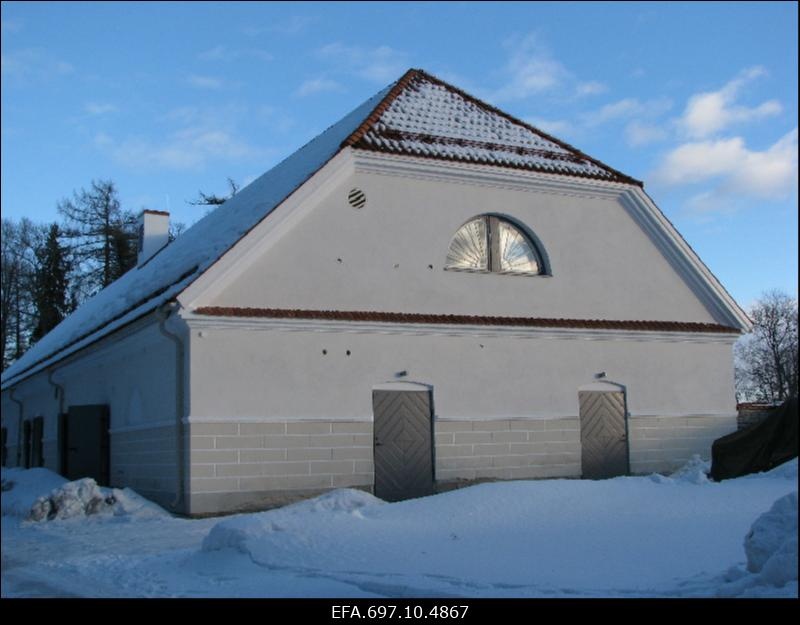 Vihula mõisa ait.