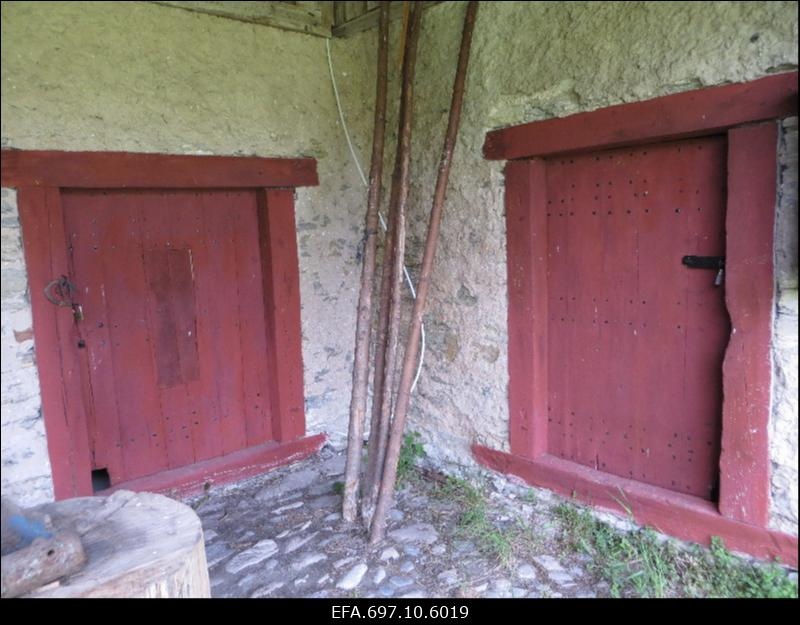 Keskvere mõisa tõllakuur.