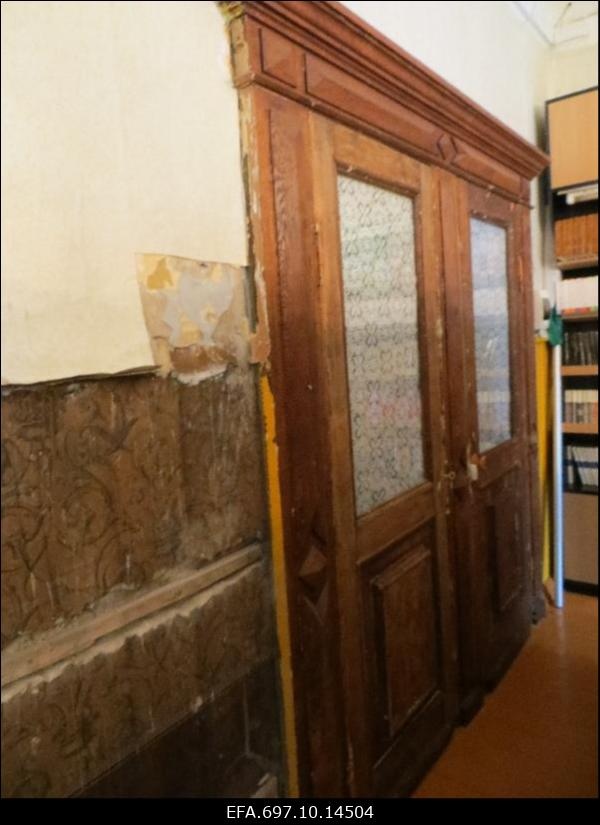 Anija mõis enne renoveerimist. Sisevaade.