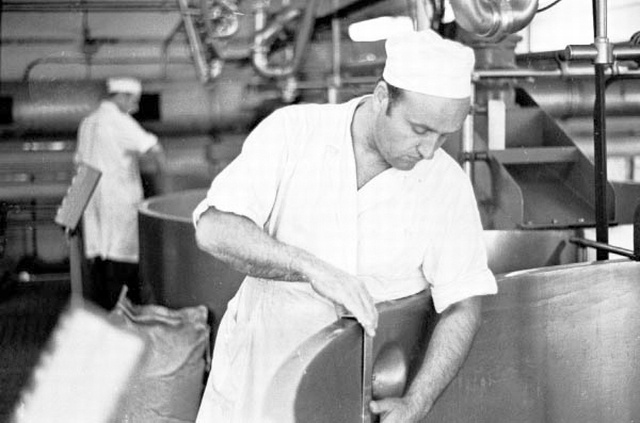 Võru Piimatoodete Kombinaat. Juustutsehhi sisevaade.