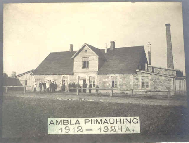 Ambla Piimaühingu hoone