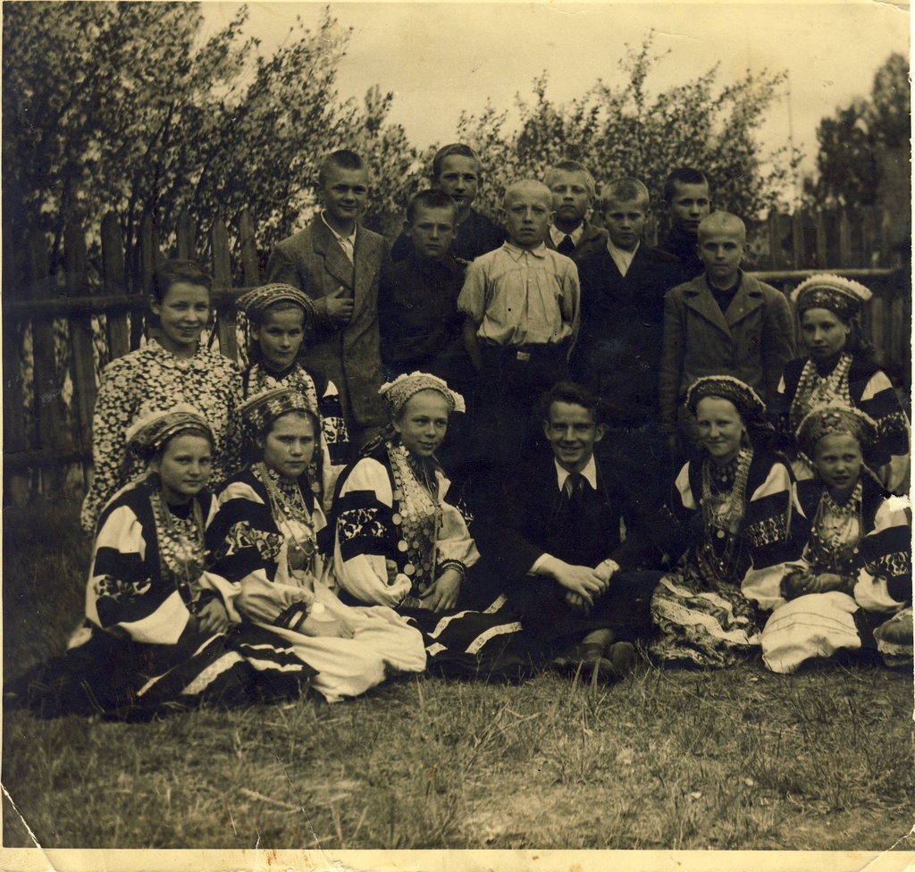 Värska Mittetäieliku Keskkooli 6. klass 1948.aasta kevadel.