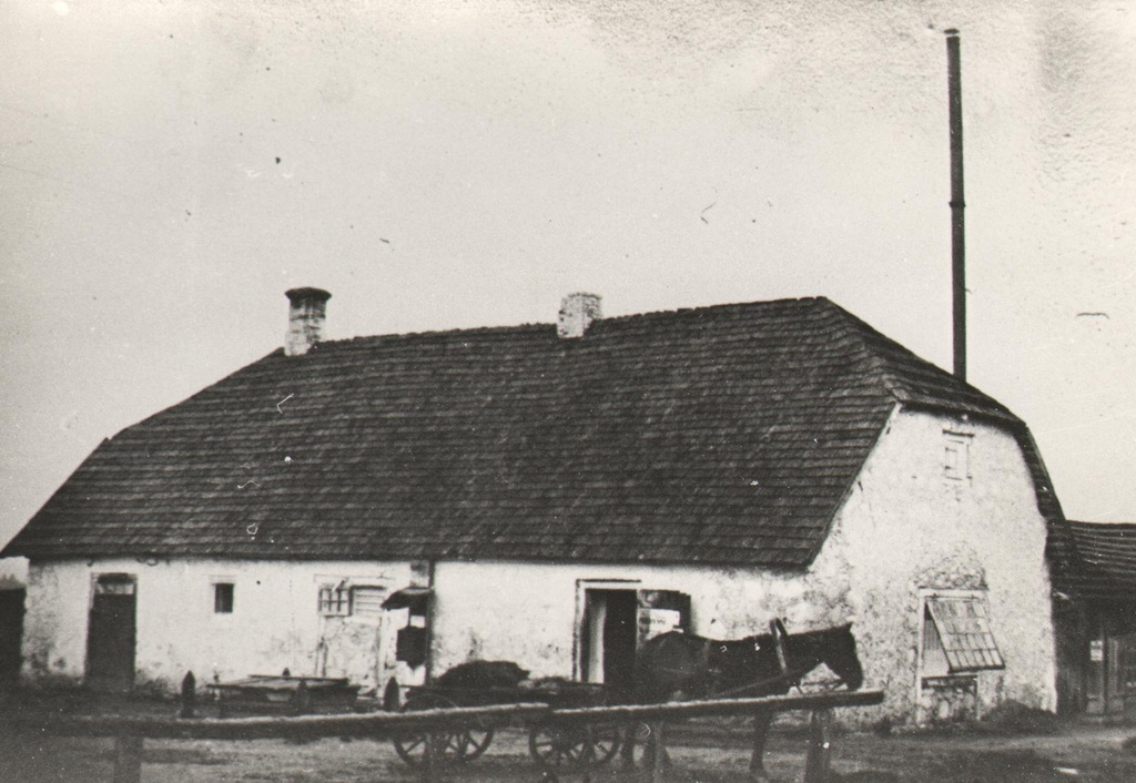 Uusna meierei hoone