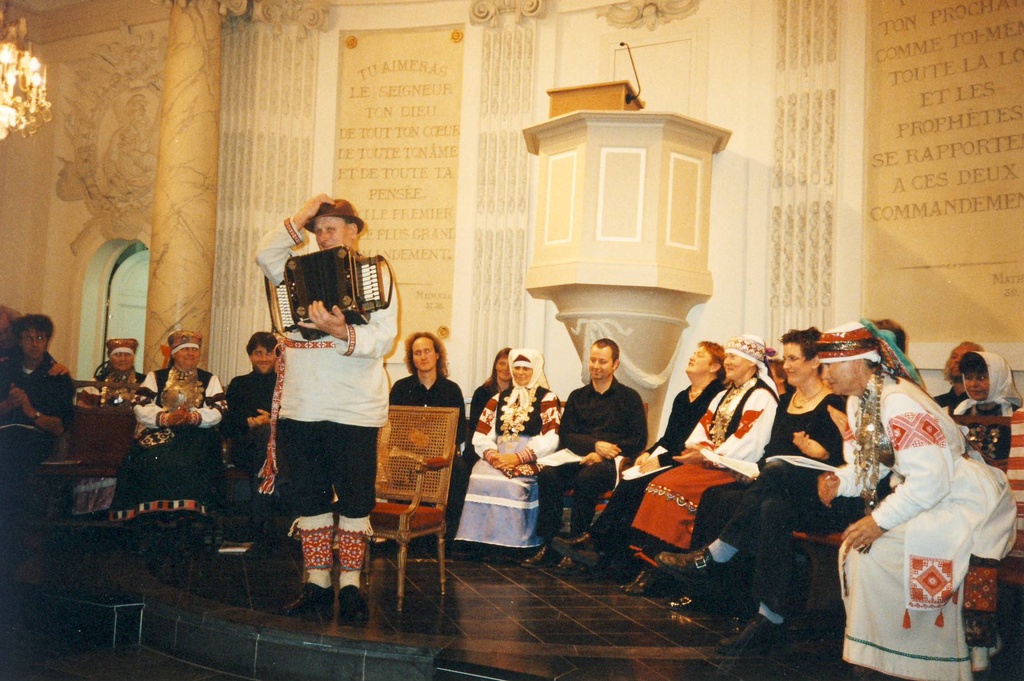 Kuldatsäuk Belgias Brüsselis Protestandi kirikus ühiskontserdil  flaami koori Goeyvaerts Consort´ga.