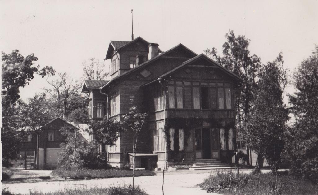 Tondi aspirantide ja kadettide kasiino, 1932