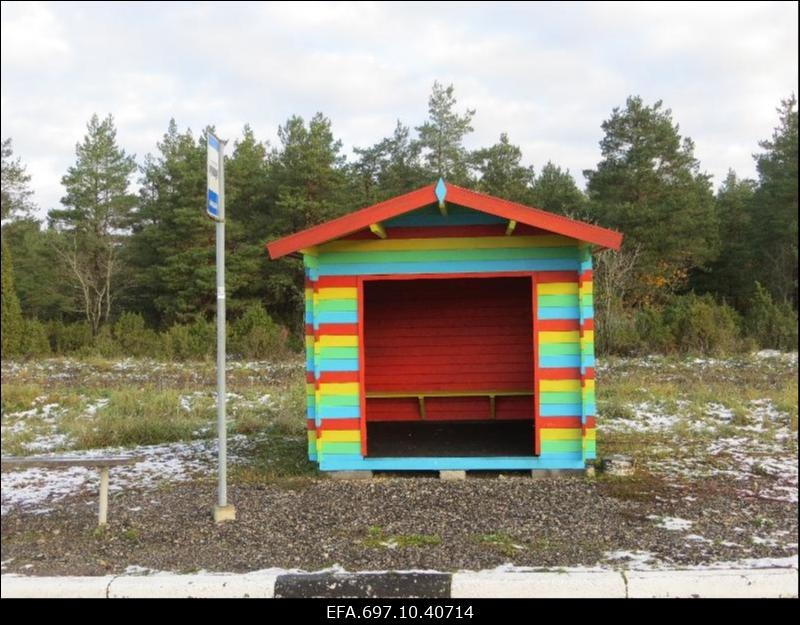 Hämelepa bussipeatuse paviljon.