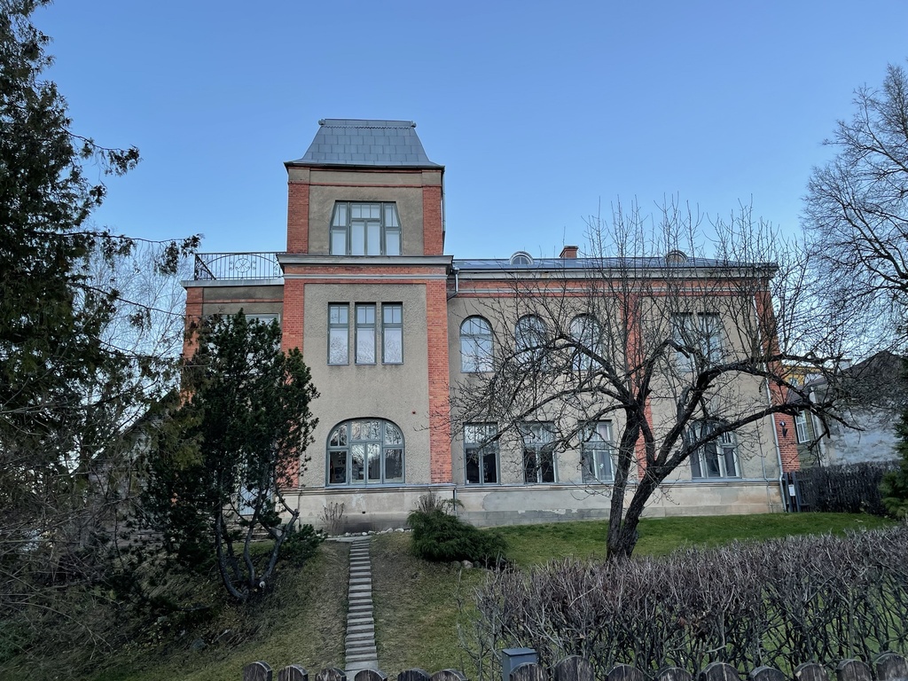 Valga 04. Valga Avatud Noortekeskus - Valga. Valga Avatud Noortekeskus (endine väikelastekodu)