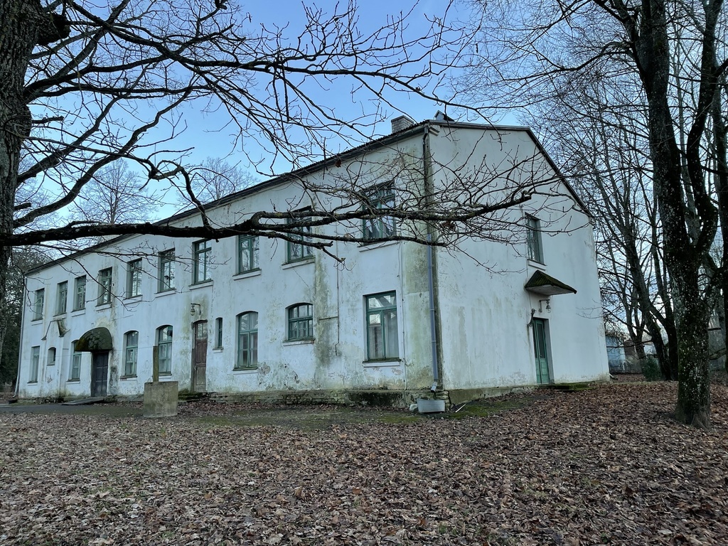 Valga 24. Valga Haigla endine nakkusosakond - Valga Haigla endine nakkusosakond, ülemisel korrusel lasteosakond