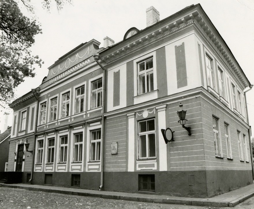 Elamu vanalinnas, vaade nurgalt