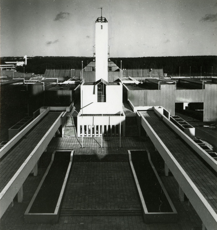 Tallinna Olümpiapurjespordikeskus, rituaalikeskuse vaade. Arhitektid Avo-Himm Looveer, Henno Sepmann, Peep Jänes, Ants Raid