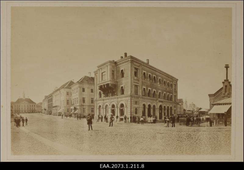 Tartu Panga hoone Raekoja platsil