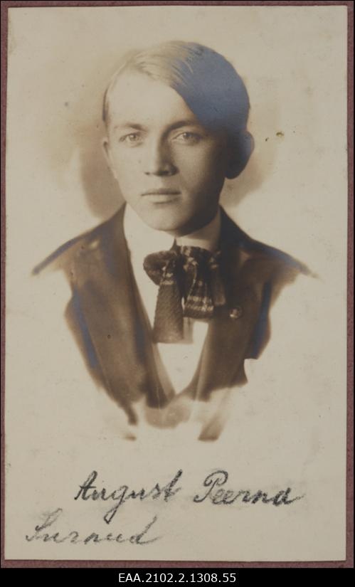 Tartu Õpetajate Seminari õpilane August Peerna, portreefoto