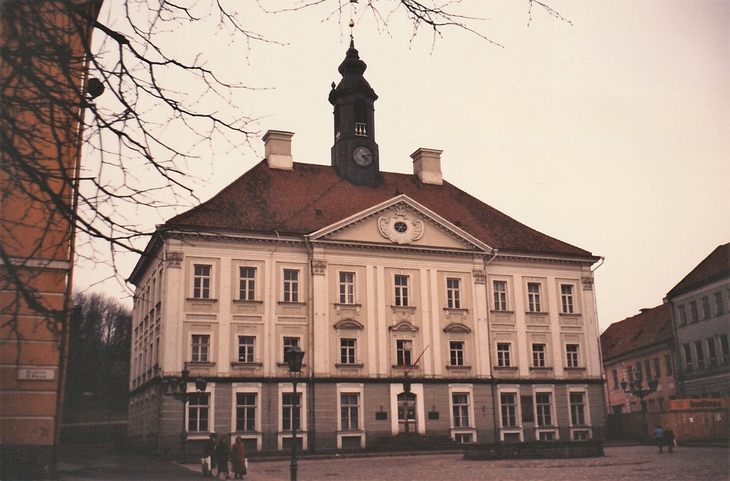 1989-09-08 Tartu City Hall - Tartu City Hall in 1989 (scan from photo from slide)