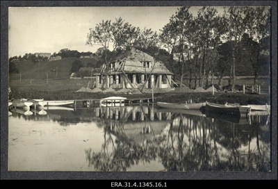 Ehitusjärgus Viljandi Tennise ja Veespordi Klubi paviljon  similar photo