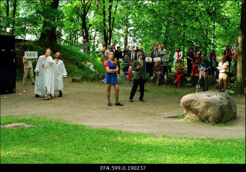 Tartu Ülikooli teatritrupi etendus Hansapäevade ajal.