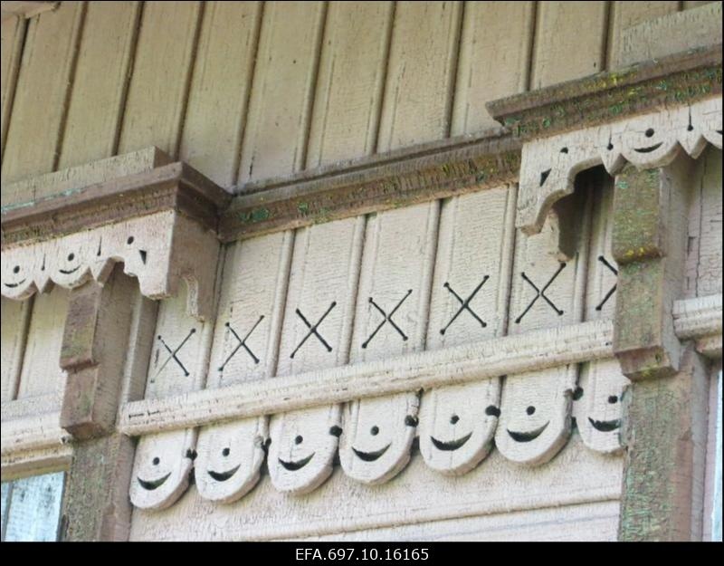 Kadrina raudteejaam. Puitornament. Detail.