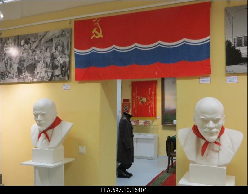 Sillamäe kultuurikeskus. Nõukogude aega kajastav näitus.