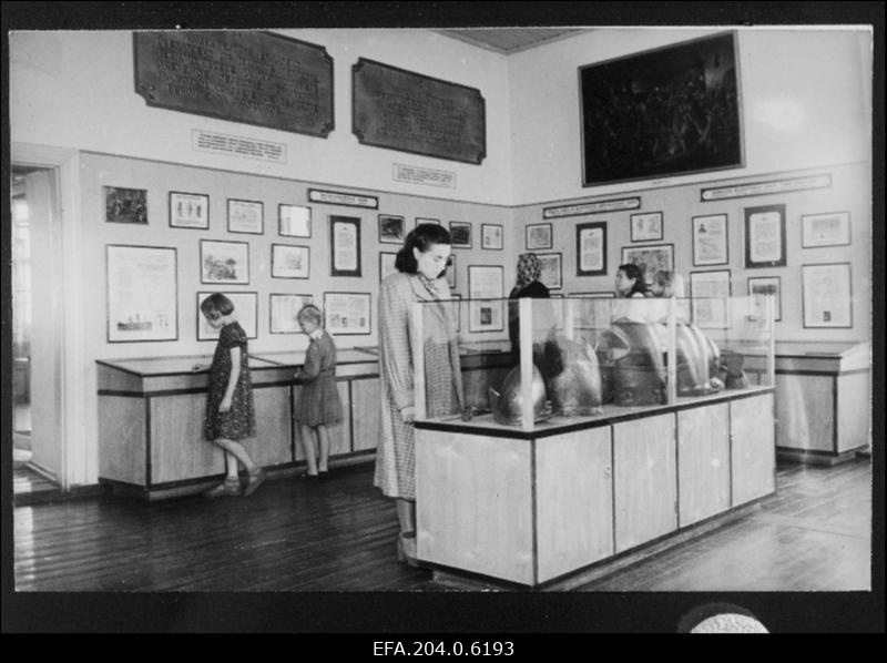 Väljapanekud Rakvere Rajoonidevahelises Koduloomuuseumis.