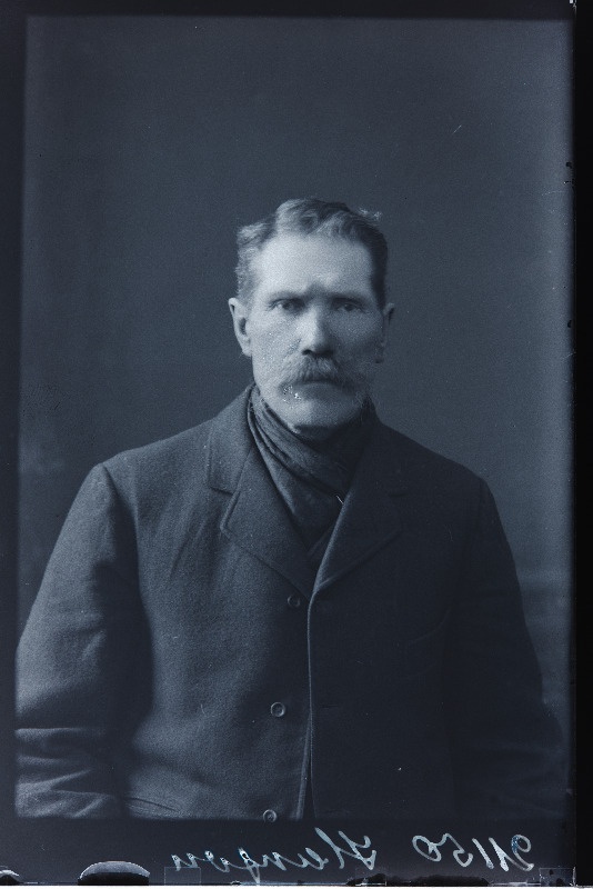 Jaak Hantson [Hanson].