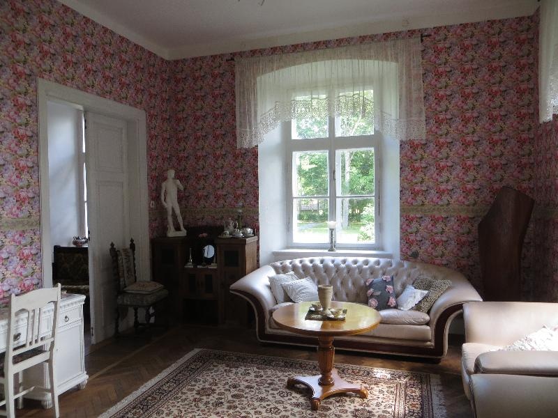 Mädapea mõis. Sisevaade.