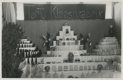 Tartu Klaasivabriku väljapanek Tartu Eesti Põllumeeste Seltsi 50.aasta juubelinäitusel  duplicate photo