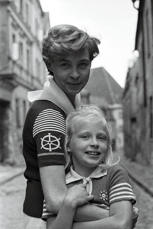 RAT "Estonia" solist Anu Kaal koos tütrega.